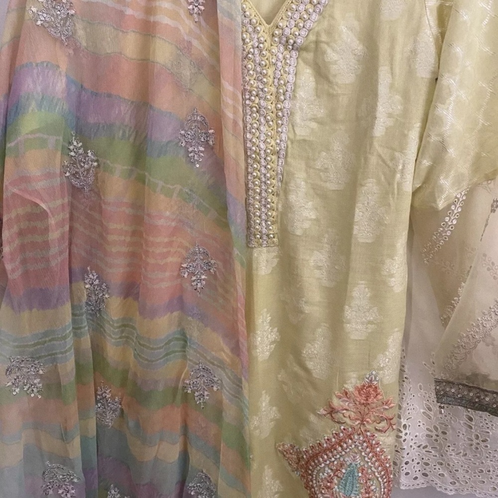 Elegant Cream and Pink Women's Dress - Picture 3 of 5